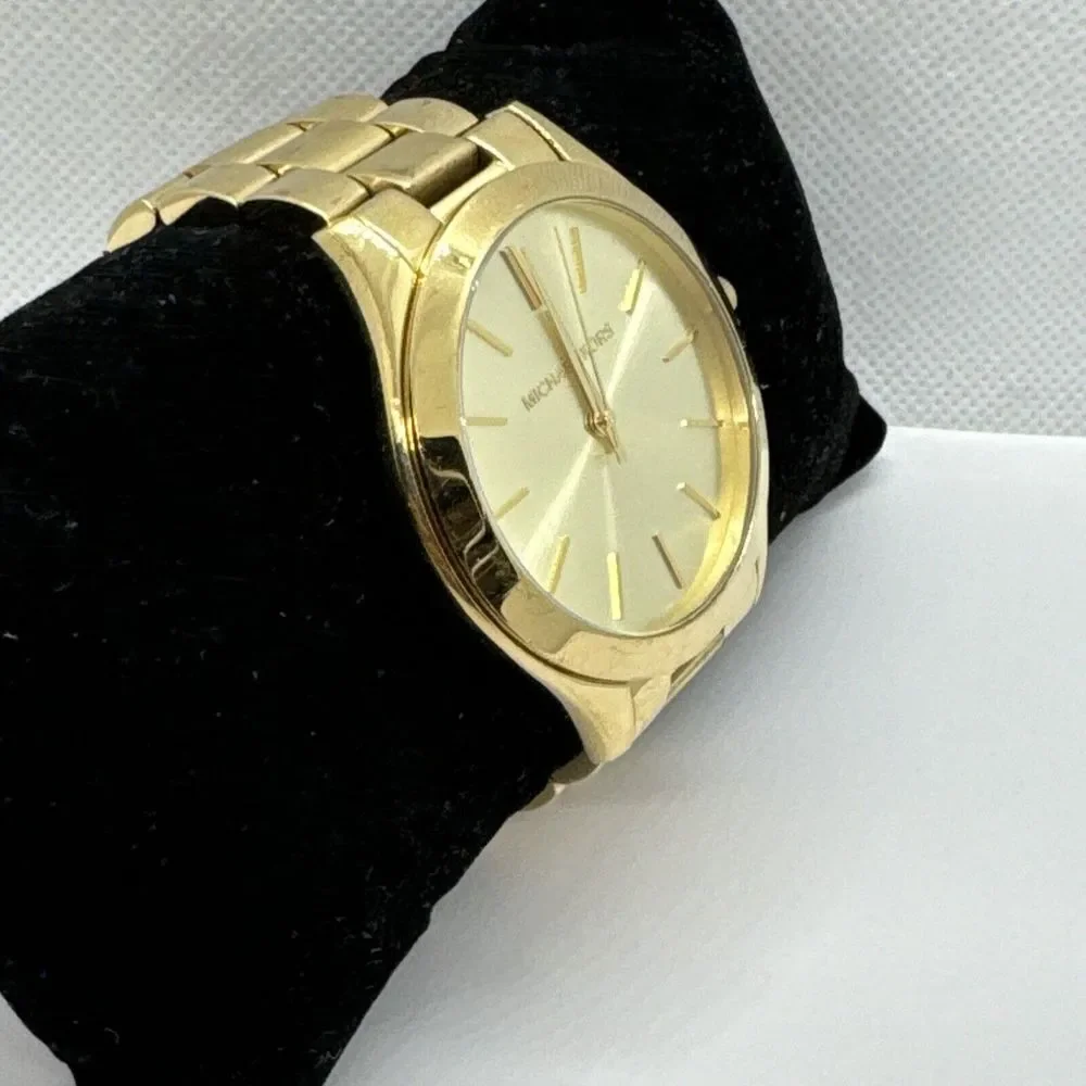 Michael Kors Slim Runway MK3179 Women's Gold Tone Analog Dial Wrist Watch JNA285